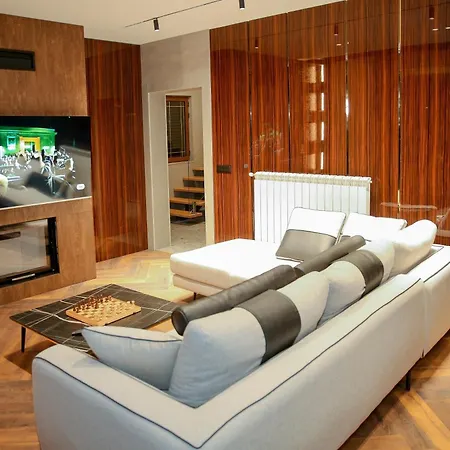 N'gen Luxury - Villa Razem
