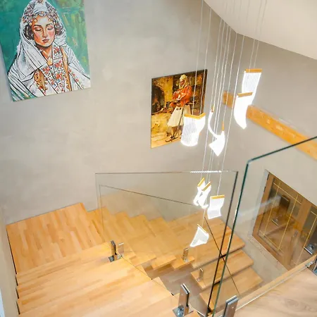 N'gen Luxury - Villa Razëm