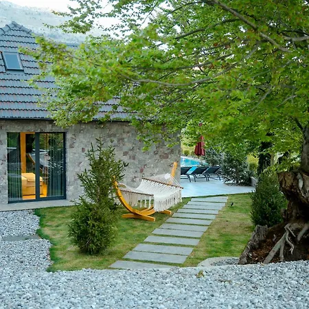 Villa N'gen Luxury - Razem