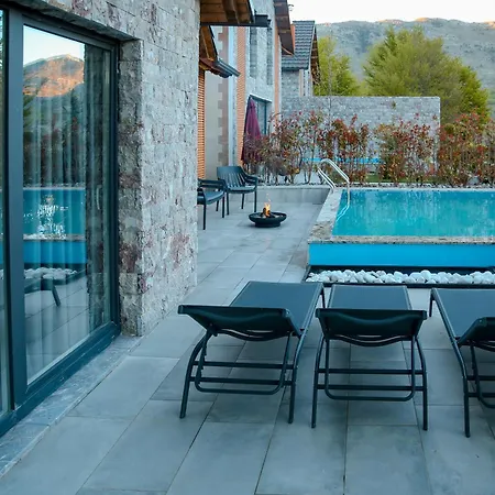 N'gen Luxury - * Razëm