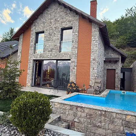 Villa N'gen Luxury - Razem